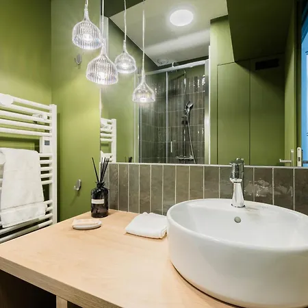 2ch Neuf A Deux Pas Du Vieux Port * La Rochelle (Charente-Maritime)