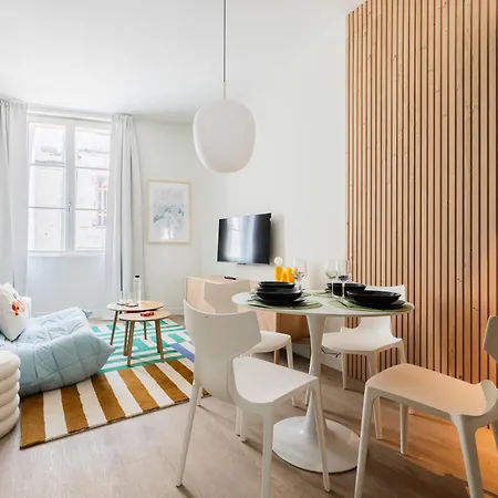 2ch Neuf A Deux Pas Du Vieux Port Apartamento