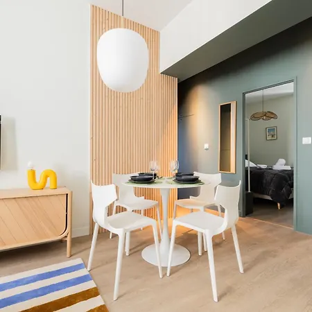 2ch Neuf A Deux Pas Du Vieux Port * La Rochelle (Charente-Maritime)